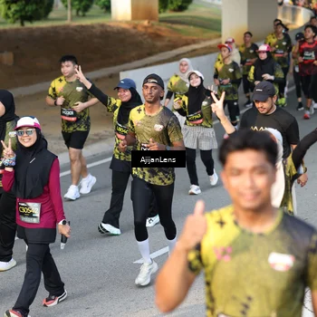 Runner Photo 6624009