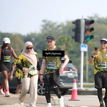 Runner Photo 6624012