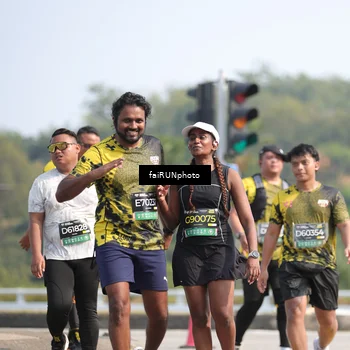 Runner Photo 6624042