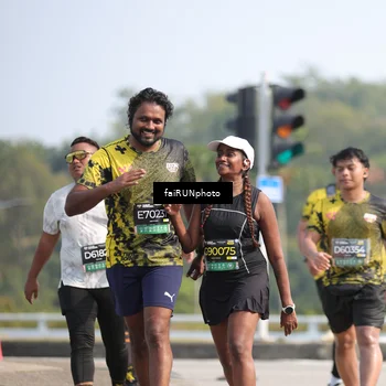 Runner Photo 6624072