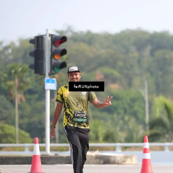 Runner Photo 6624102