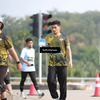 Runner Photo 6624456