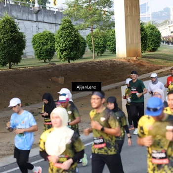 Runner Photo 6624498