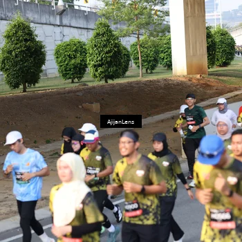 Runner Photo 6624501