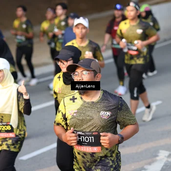 Runner Photo 6624668
