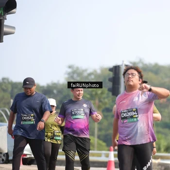 Runner Photo 6624798