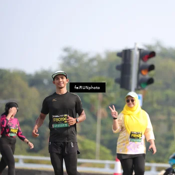 Runner Photo 6624876