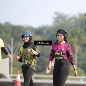Runner Photo 6624900