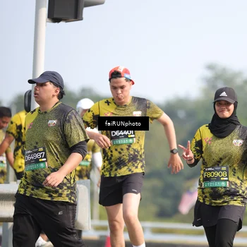 Runner Photo 6624995