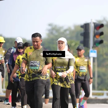 Runner Photo 6624999