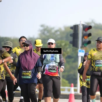 Runner Photo 6625005