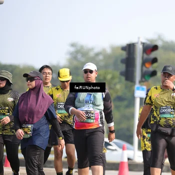 Runner Photo 6625023