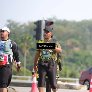 Runner Photo 6625051