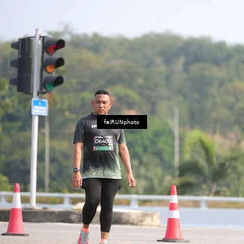 Runner Photo 6625052