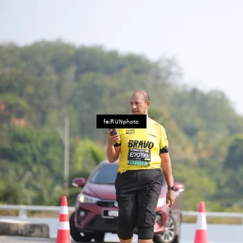 Runner Photo 6625054