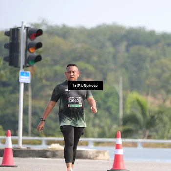 Runner Photo 6625056