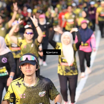 Runner Photo 6625068