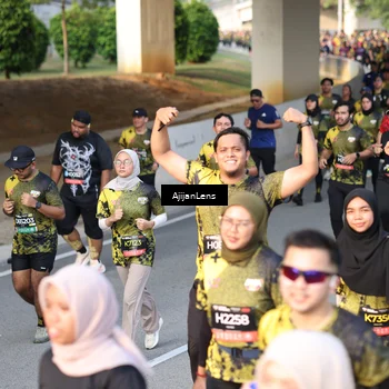 Runner Photo 6625108