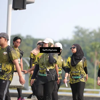 Runner Photo 6625111