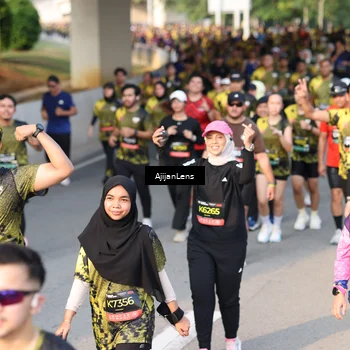 Runner Photo 6625125