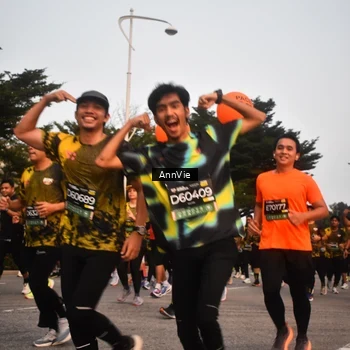 Runner Photo 6625138