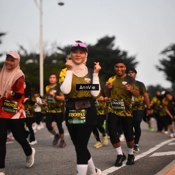 Runner Photo 6625150