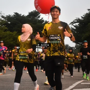 Runner Photo 6625152