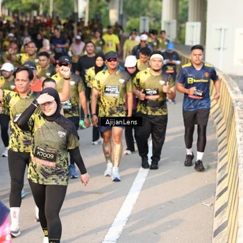 Runner Photo 6625175
