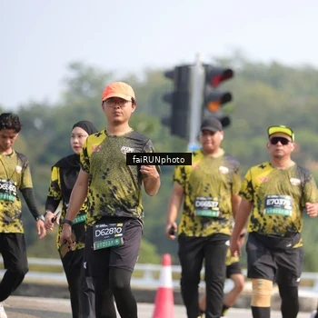 Runner Photo 6625207