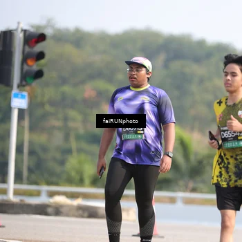 Runner Photo 6625243