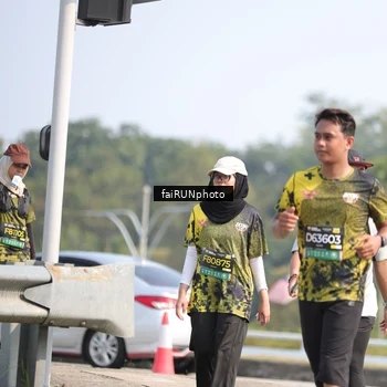 Runner Photo 6625305
