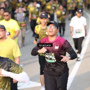 Runner Photo 6625455