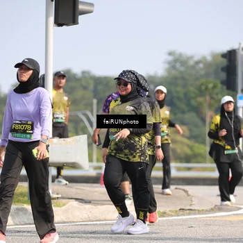 Runner Photo 6625560