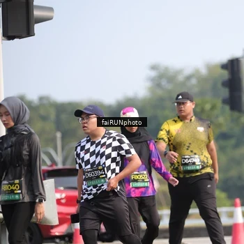 Runner Photo 6626033