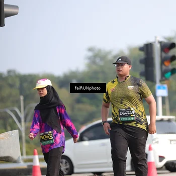 Runner Photo 6626054