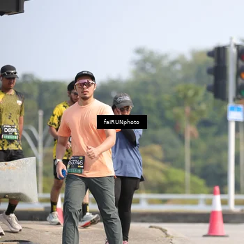 Runner Photo 6626100