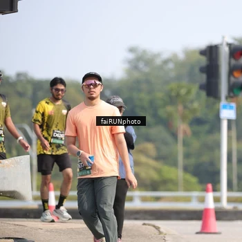 Runner Photo 6626111