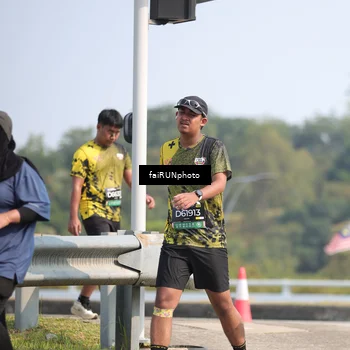 Runner Photo 6626125