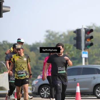 Runner Photo 6626235