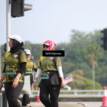 Runner Photo 6626371