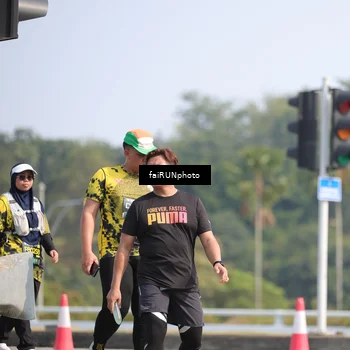 Runner Photo 6626529