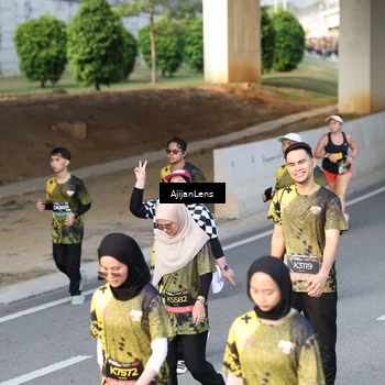 Runner Photo 6626689