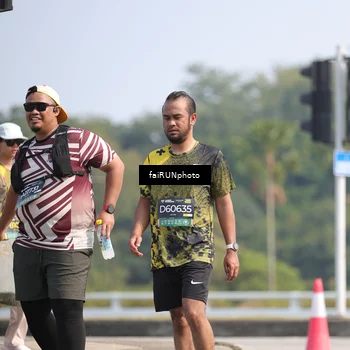Runner Photo 6626791