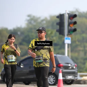 Runner Photo 6627053