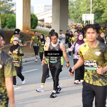 Runner Photo 6627056