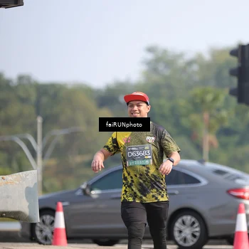 Runner Photo 6627068