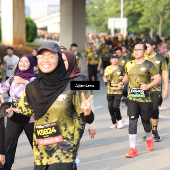 Runner Photo 6627092