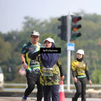 Runner Photo 6627352