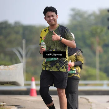 Runner Photo 6627354