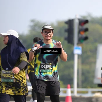 Runner Photo 6627363